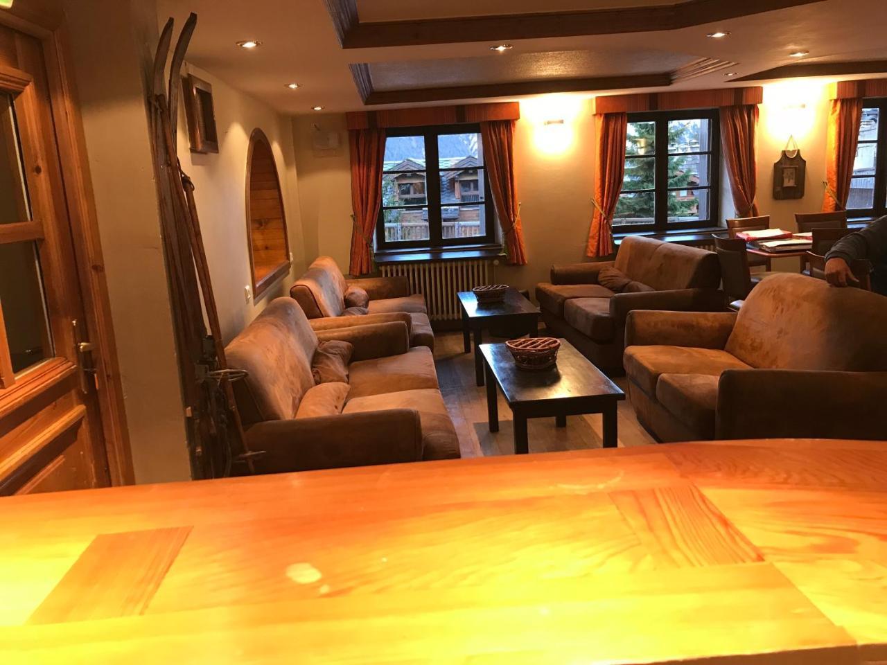 Coq De Bruyere Courchevel